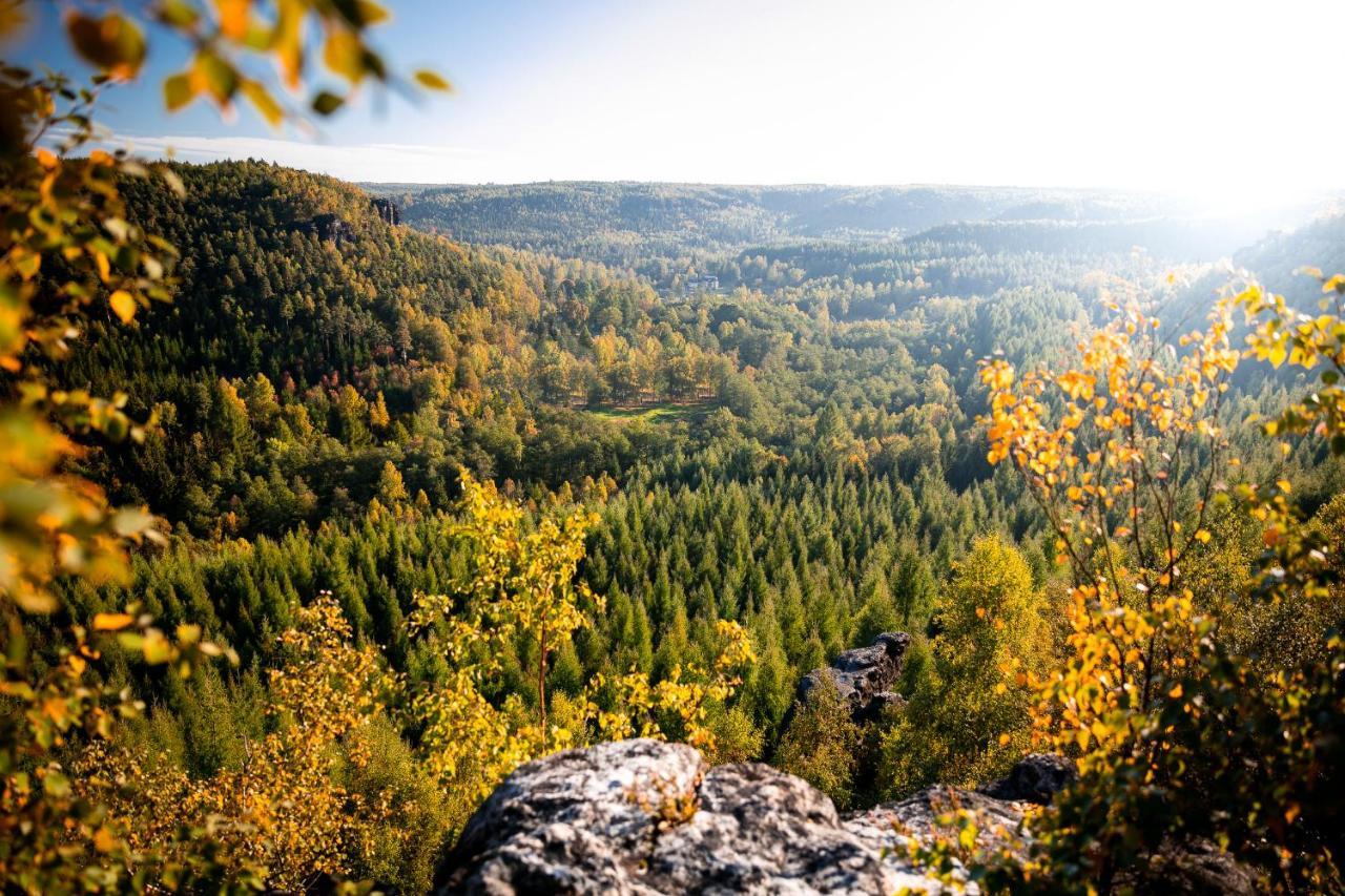 Hotel Ostrov Tisa Bagian luar foto